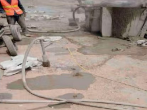 泽州水泥混凝土路面板底注浆技术 路面脱空注浆整治方案